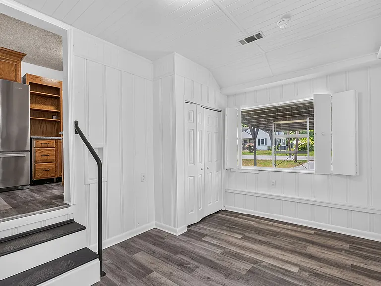 1604 Truman Ave — Photo 16