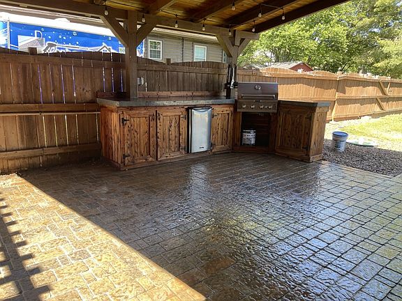 5th image of 619 Westview Dr
