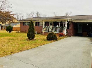 334 Spring Valley Dr SW, Calhoun, GA 30701