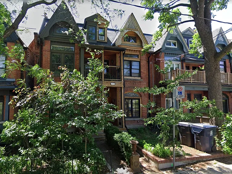 160 Beaconsfield Ave #1 — Photo 1
