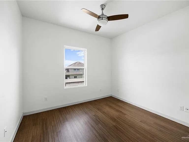 2312 Harmony Ln #D — Photo 11