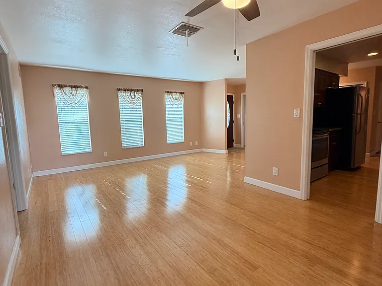 1648 Summerdale Dr S — Photo 15