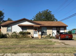 702 Tapley St, Grand Prairie, TX 75051