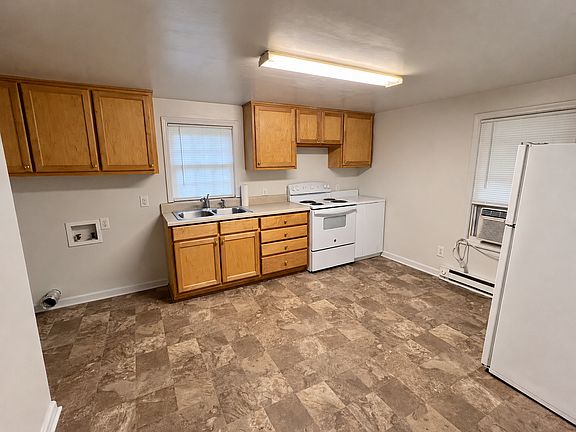 4th image of 1106 Walnut St