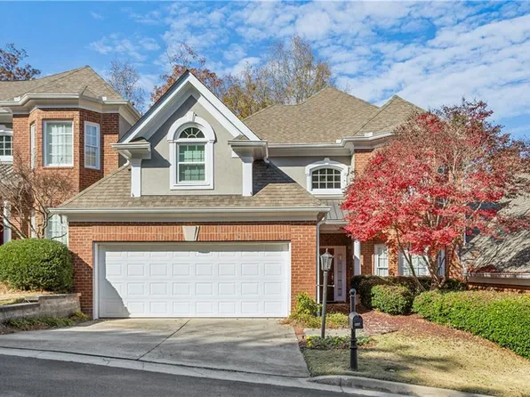 404 Brookview Cir NW, Sandy Springs, GA 30339