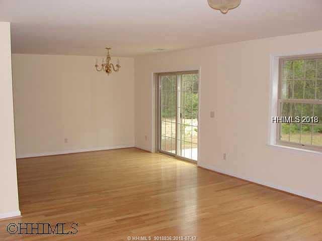 2nd image of 98 Ceasar Pl