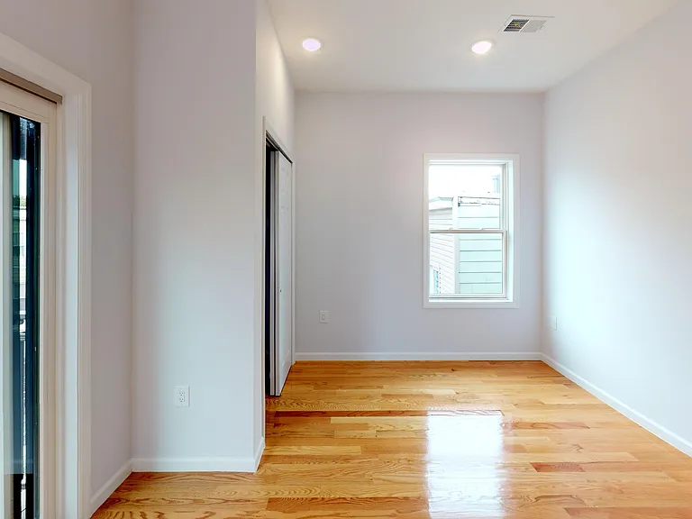 336 Forrest St #2 — Photo 31