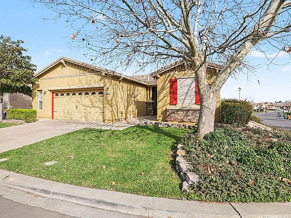 3rd image of 369 Whistling Straits Way