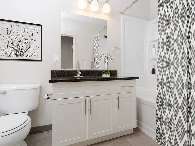 21 Mayfair Pl — Photo 13