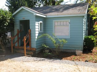 2003 E 32nd St, Vancouver, WA 98663