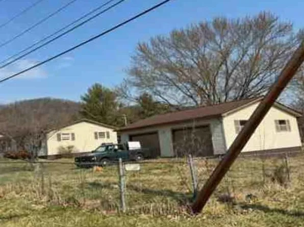 250 Arrowhead Dr, Rogersville, TN 37857