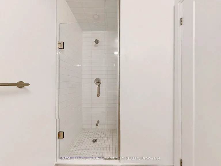 20 Soudan Ave #2504 — Photo 17