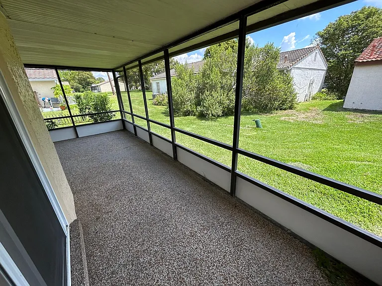 10816 Waterford Ct — Photo 12