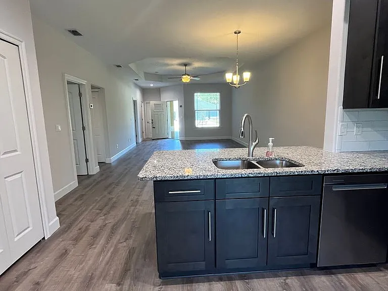 38 Pine Hill Ln #B — Photo 6