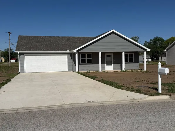 218 S Pearl St, Saint John, KS 67576