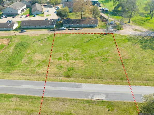 9746 W Feliciana Pkwy, Saint Francisville, LA 70775