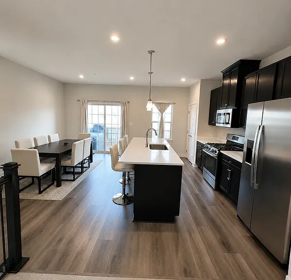 14945 Townshend Terrace Ave — Photo 3