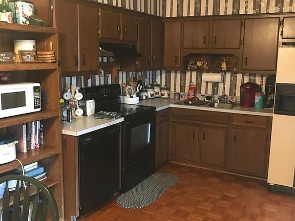 4th image of 110 Applegrove Dr