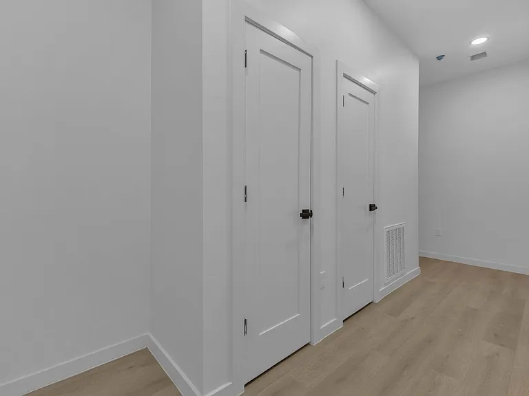 1519 Golden Hill Ter — Photo 34