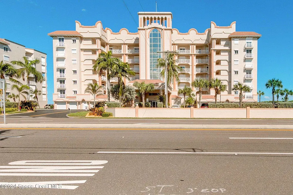 3 bed, 1832 sqft, $3,499 — Photo 1