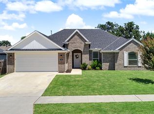 316 W Tyler Rd, Farmington, AR 72730