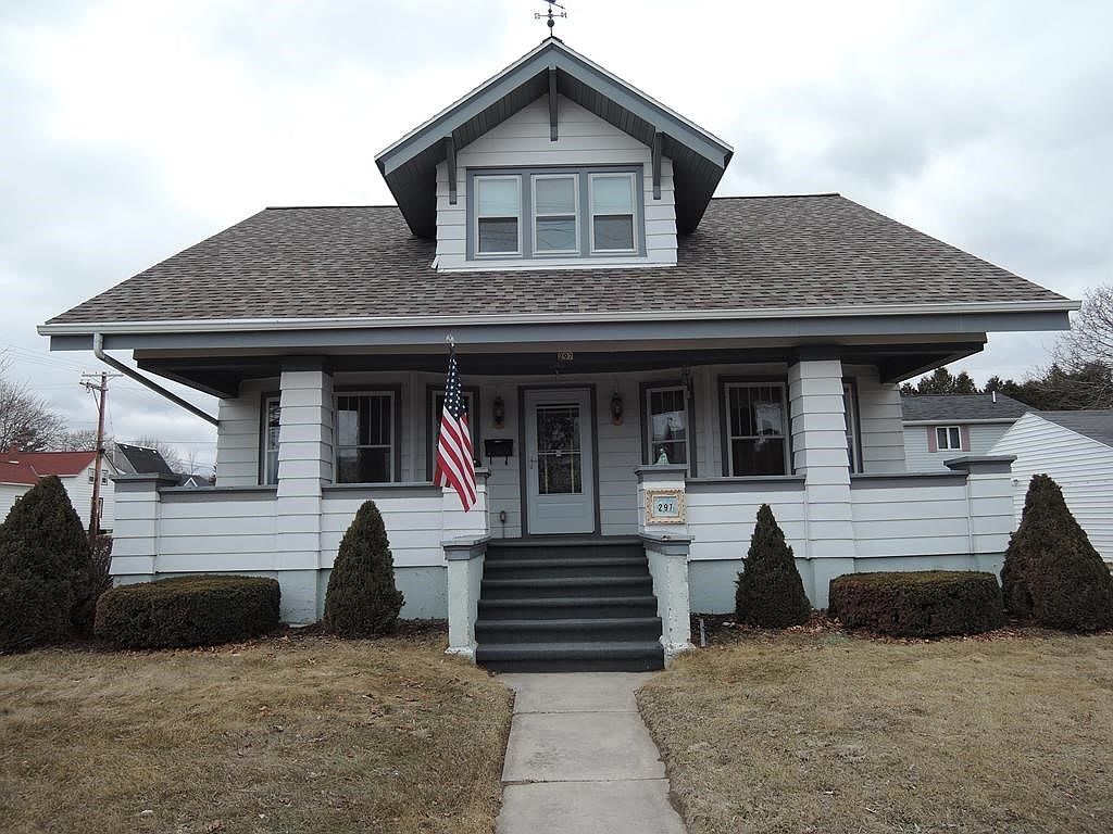 297 Mill St, Algoma, WI 54201 Zillow