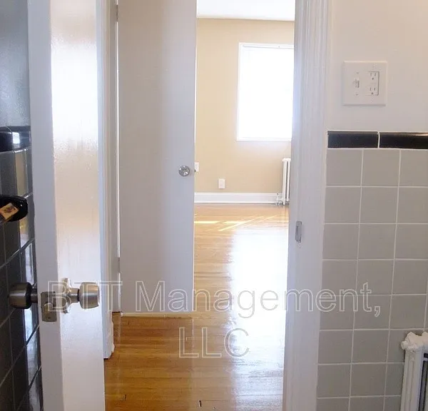 4013 38th St #202 — Photo 33