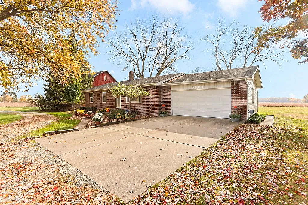 5695 Swan Creek Rd photo 1