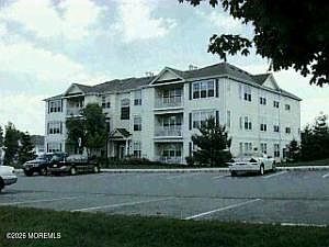 1st image of 335 Saint Andrews Pl