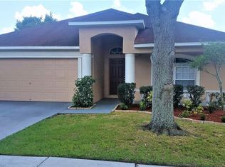 1418 Lake Shore Ranch Dr, Seffner, FL 33584