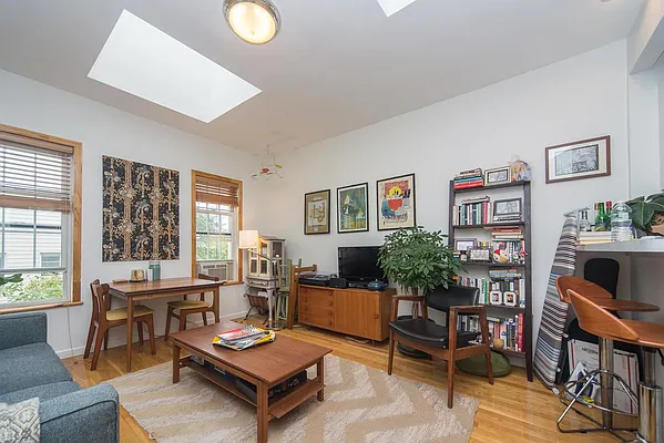 Rented by Voro NYC | media 5