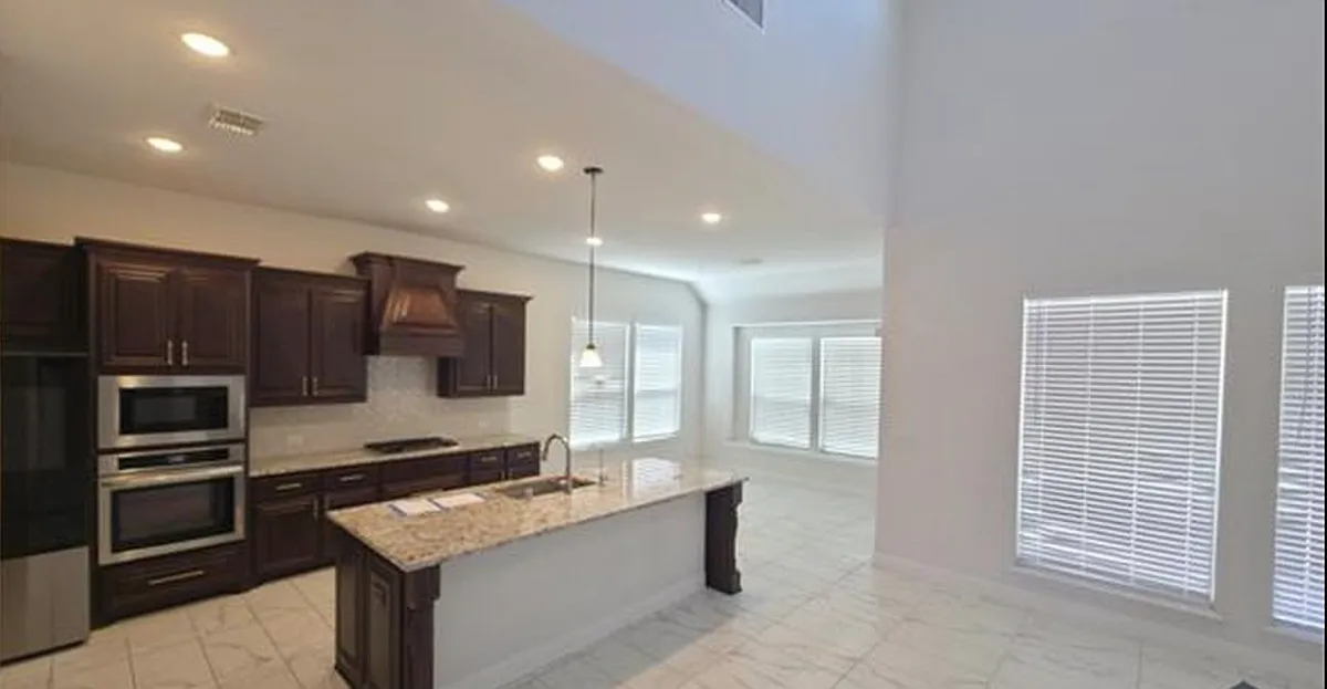 Building Photo - 2014 Ranchwood Dr