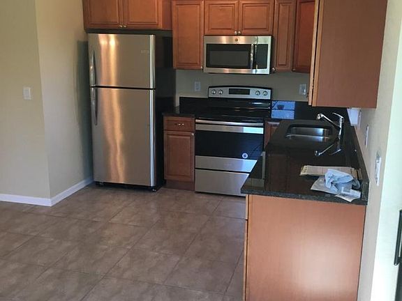 4th image of 635 Skylark Ln