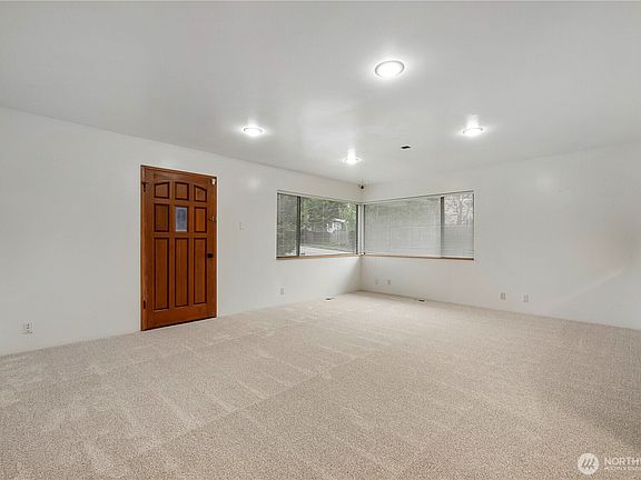 4th image of 11212 SE 168th Street