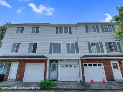 200 Ilyssa Way, Staten Island, NY, 10312