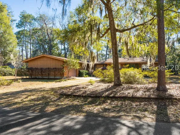 59 Francis Marion Cir, Beaufort, SC 29907