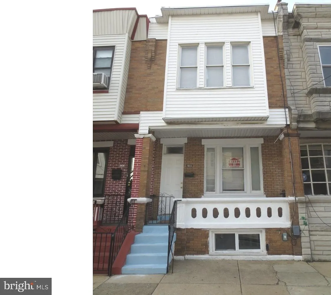 3 bed, 986 sqft, $1,600 — Photo 2