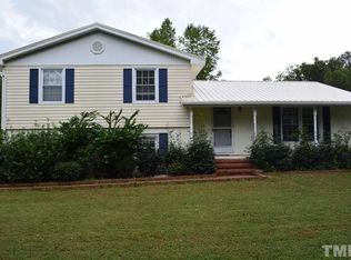 8000 Deer Meadow Dr, Apex, NC 27539