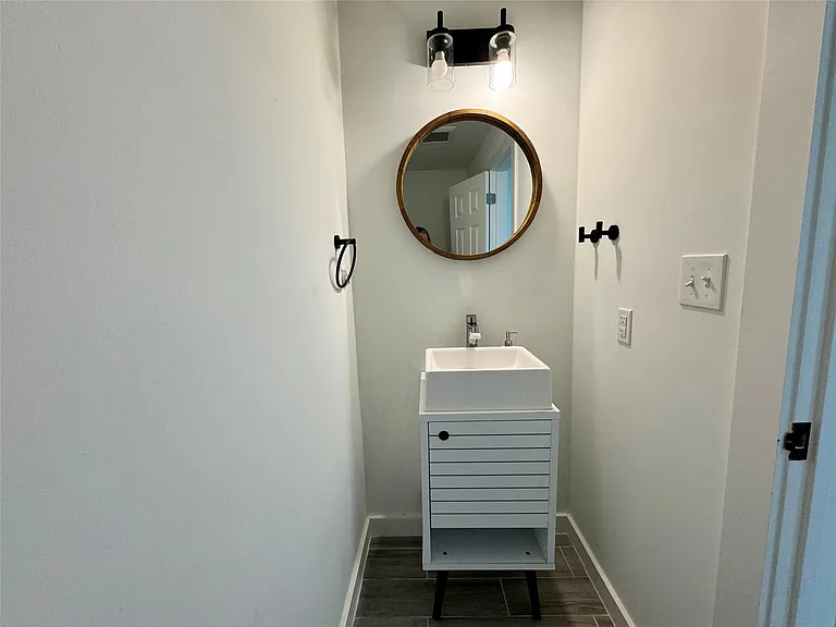 2500 Harrowden Dr — Photo 11