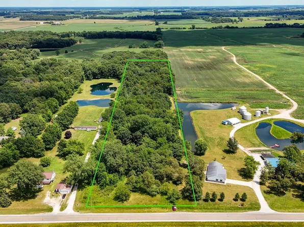 49 Saint Rd, Wheatfield, IN 46392