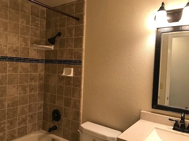 870 Briargreen Ct — Photo 8