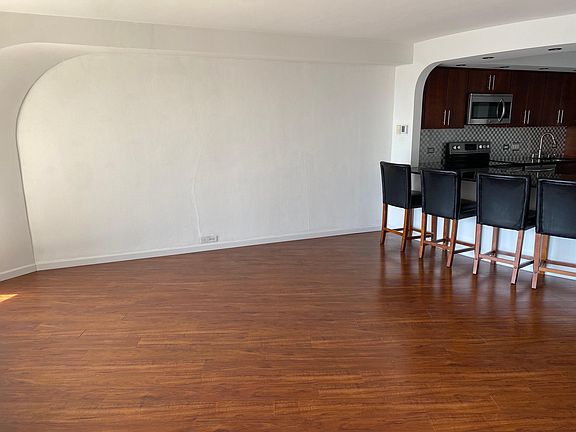 4th image of 300 N State St APT 4708