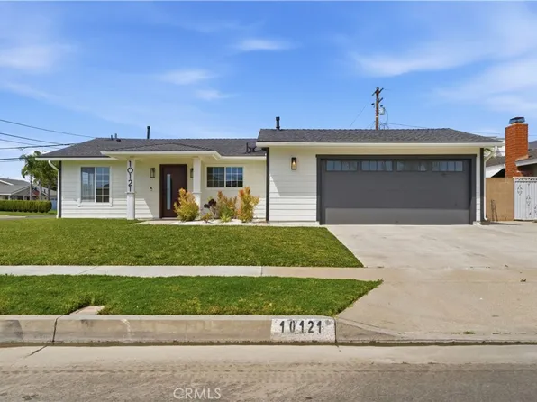 10121 Kukui Dr, Huntington Beach, CA 92646