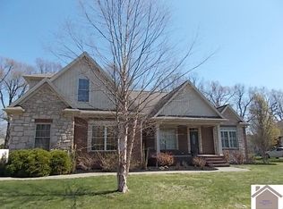 210 Cimarron Way, Paducah, KY 42001