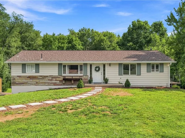 6105 Crestmont Dr, Butler, PA 16002