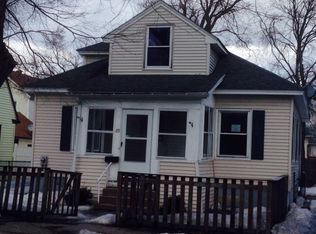 89 Santa Barbara St, Springfield, MA 01104