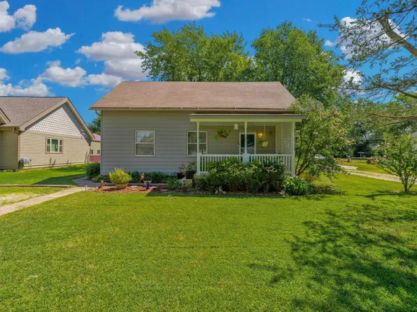 424 N Main St, Belle Plaine, KS 67013