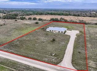 192 Freedom Dr, Georgetown, TX 78626
