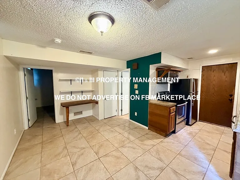 7801 N Oregon Ave — Photo 5