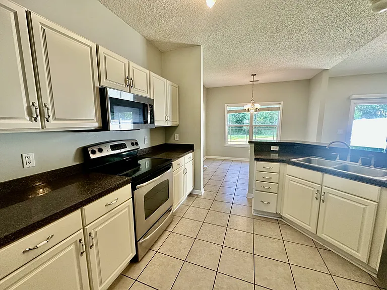 47 Heartstone Cir — Photo 11